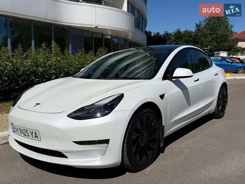 Седан Tesla Model 3 2022 в Одессе