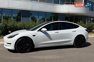 Седан Tesla Model 3 2022 в Одессе