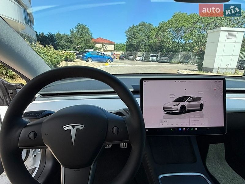 Седан Tesla Model 3 2022 в Одессе