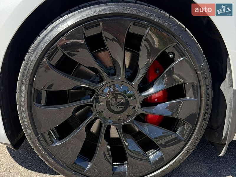 Седан Tesla Model 3 2022 в Одессе