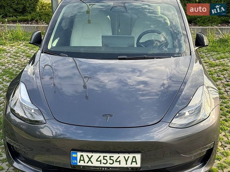 Седан Tesla Model 3 2022 в Харкові