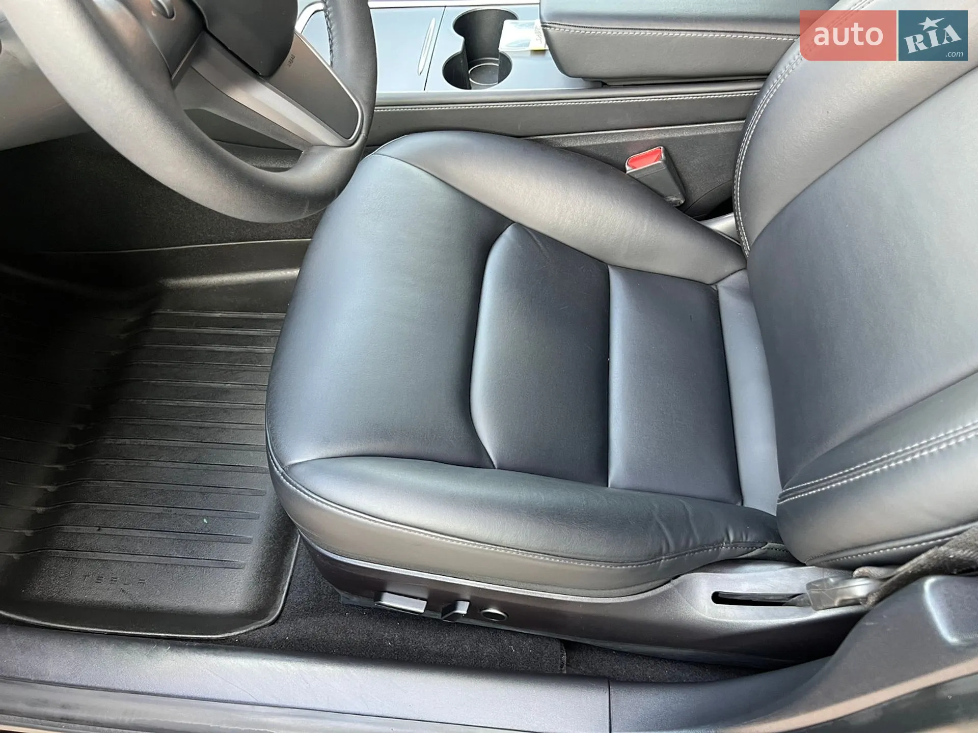 2021 Tesla Model 3 - мініатюра 37