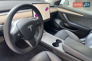 Седан Tesla Model 3 2021 в Ивано-Франковске