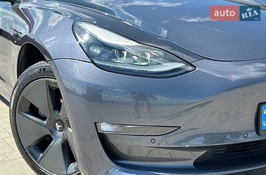 Седан Tesla Model 3 2021 в Івано-Франківську