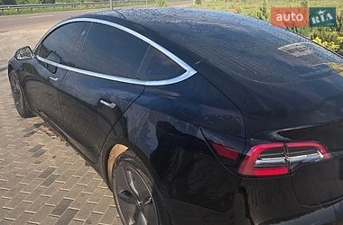 Седан Tesla Model 3 2019 в Хусте