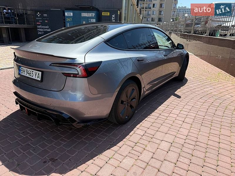 Седан Tesla Model 3 2025 в Одессе