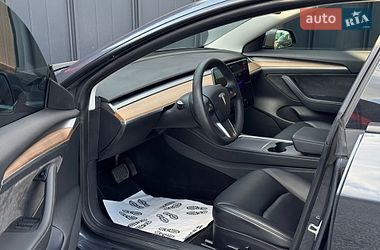 Седан Tesla Model 3 2022 в Луцьку