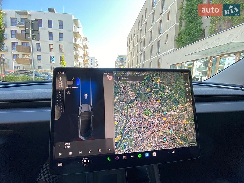 Седан Tesla Model 3 2023 в Харкові
