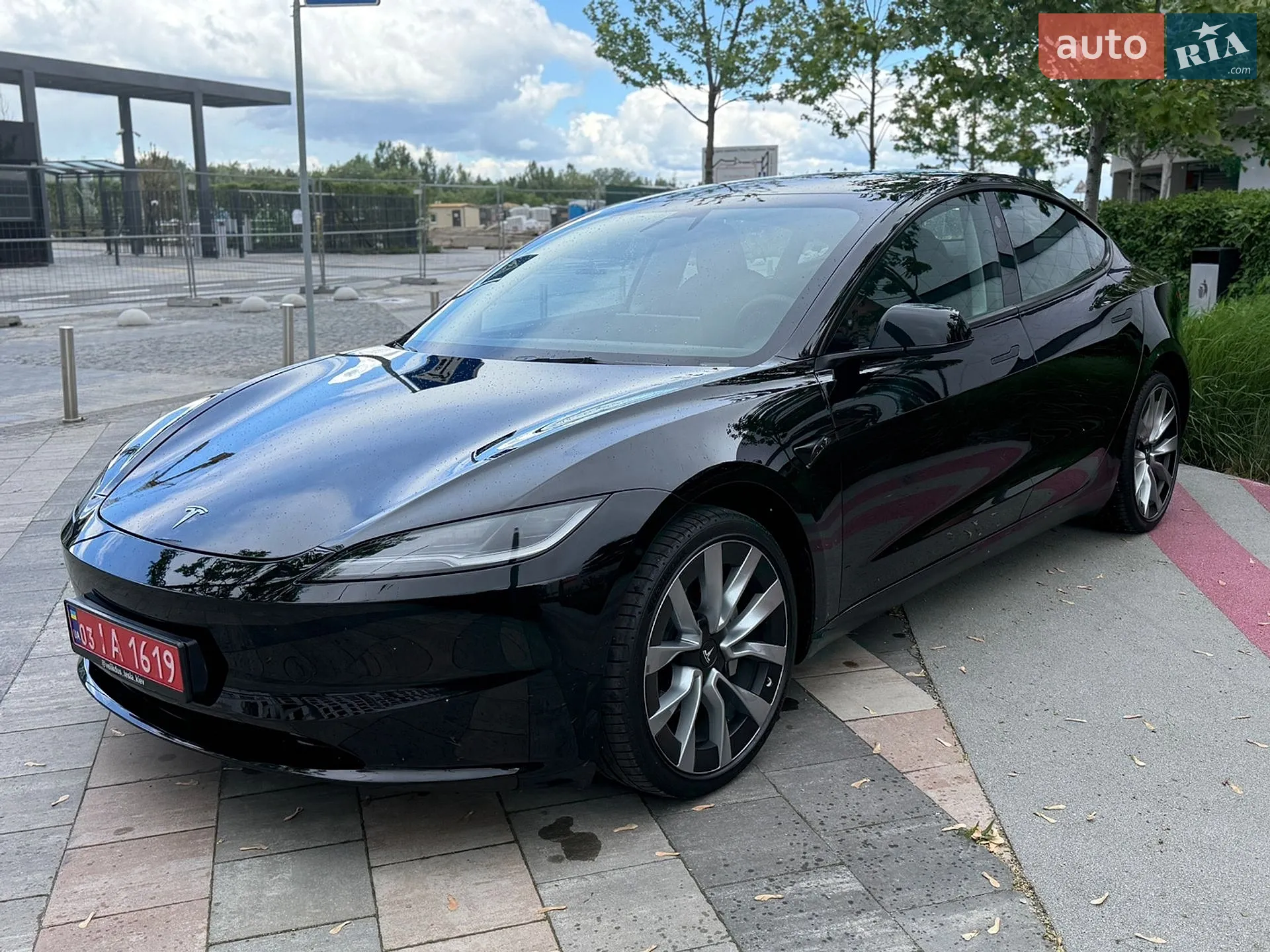 2024 Tesla Model 3 - мініатюра 18