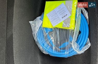 Седан Tesla Model 3 2024 в Києві