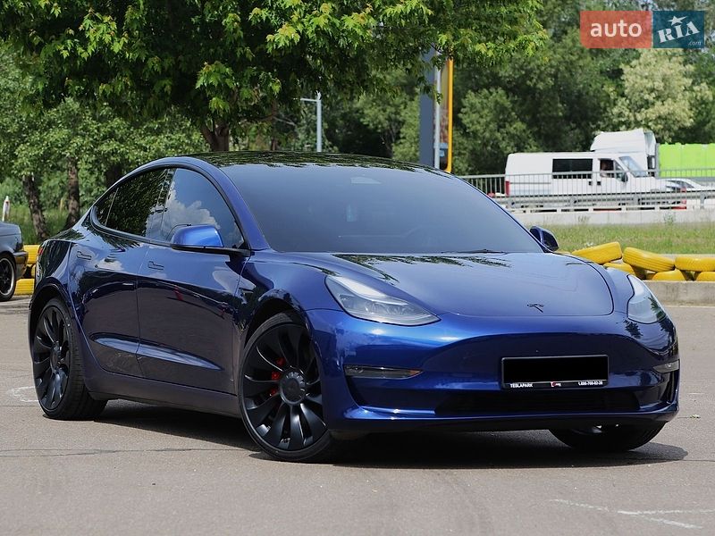 Tesla Model 3 2023