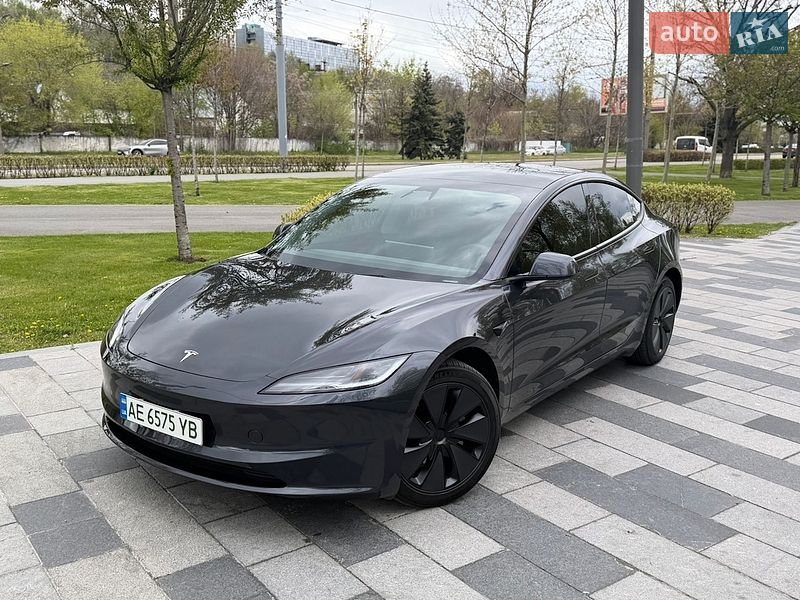 Седан Tesla Model 3 2024 в Дніпрі фото 3 Седан Tesla Model 3 2024 в Дніпрі