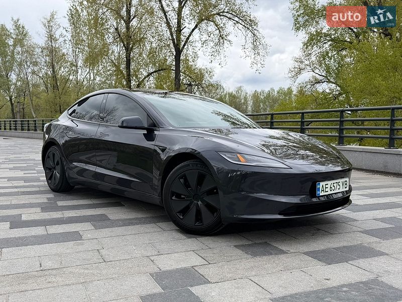 Седан Tesla Model 3 2024 в Дніпрі фото 8 Седан Tesla Model 3 2024 в Дніпрі