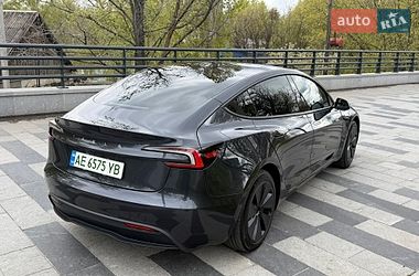 Седан Tesla Model 3 2024 в Дніпрі фото 20 Седан Tesla Model 3 2024 в Дніпрі