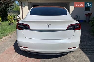 Седан Tesla Model 3 2021 в Одессе