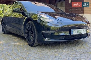 Седан Tesla Model 3 2022 в Києві