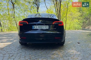 Седан Tesla Model 3 2022 в Києві