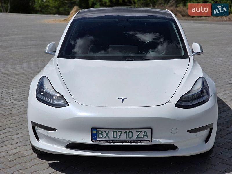 Tesla Model 3 2019