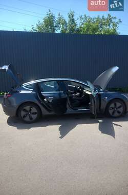 Седан Tesla Model 3 2018 в Полтаве Седан Tesla Model 3 2018 в Полтаве