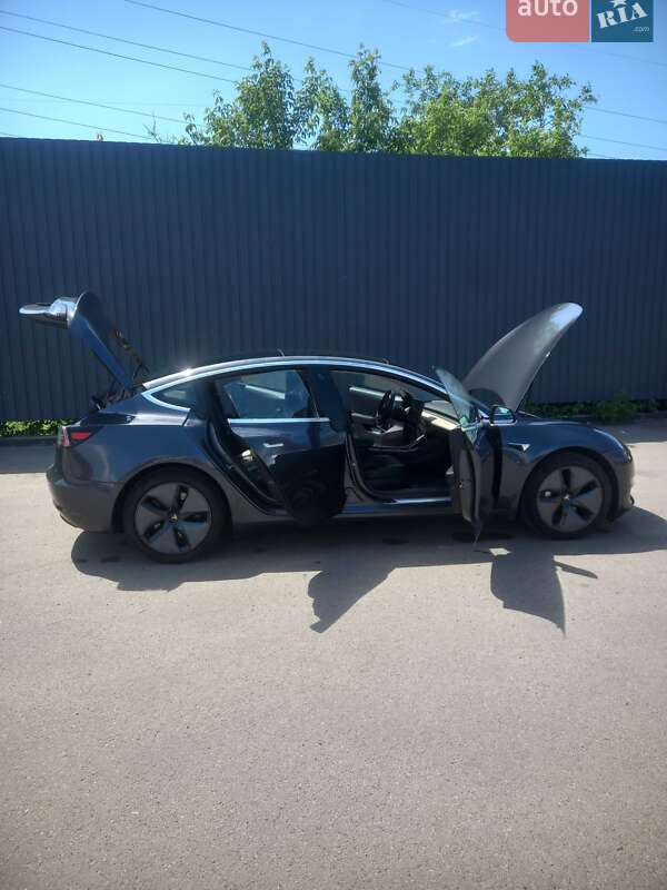Tesla Model 3 2018 Tesla Model 3 2018