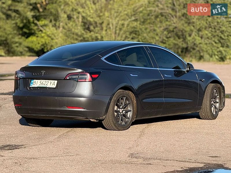 Седан Tesla Model 3 2018 в Кременчуге