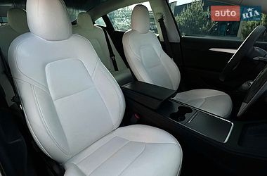 Седан Tesla Model 3 2021 в Хмельницькому