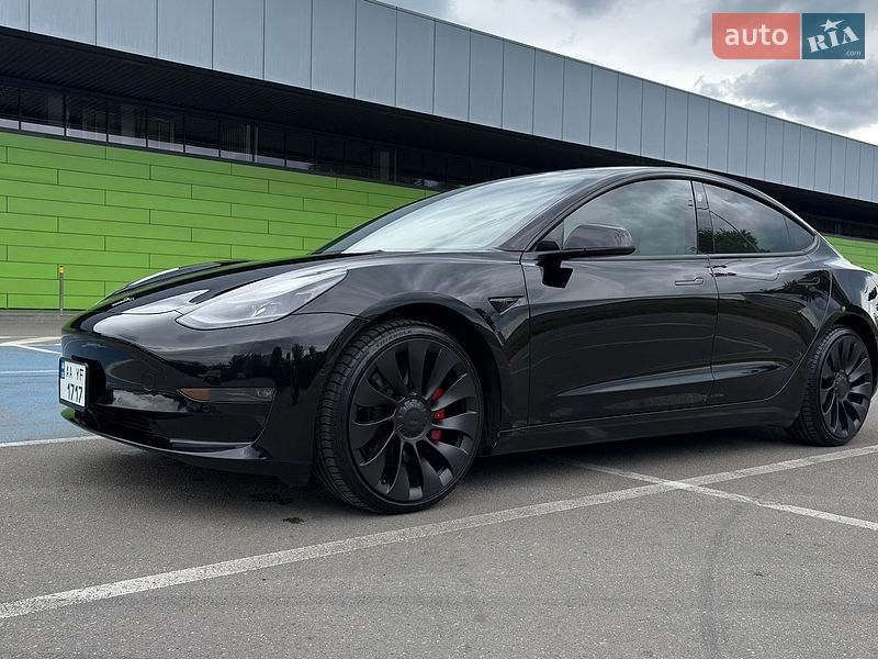 Tesla Model 3 2022