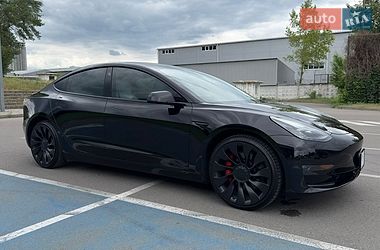 Седан Tesla Model 3 2022 в Києві