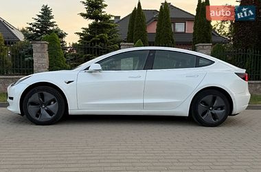 Седан Tesla Model 3 2019 в Ровно