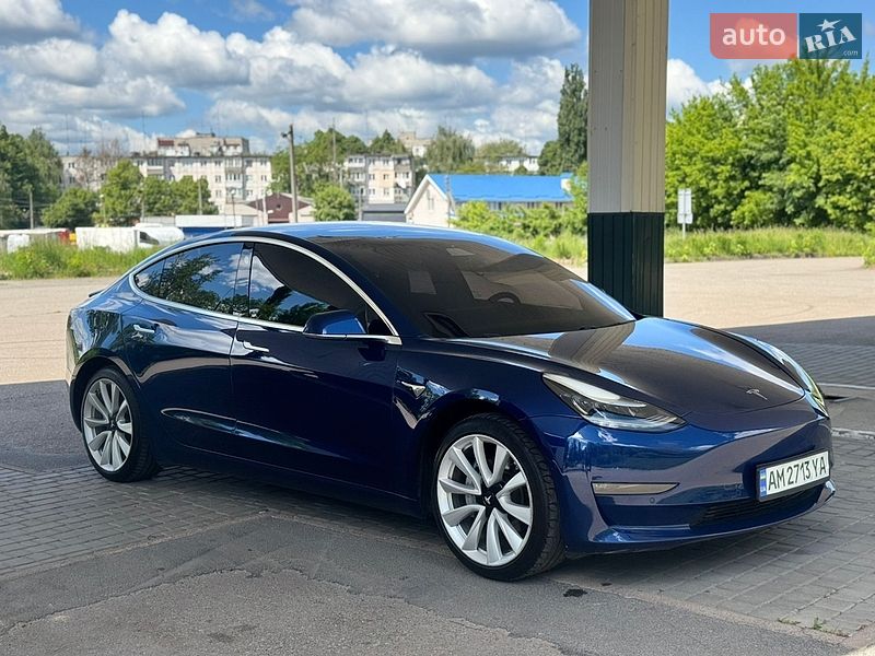 Седан Tesla Model 3 2019 в Житомире