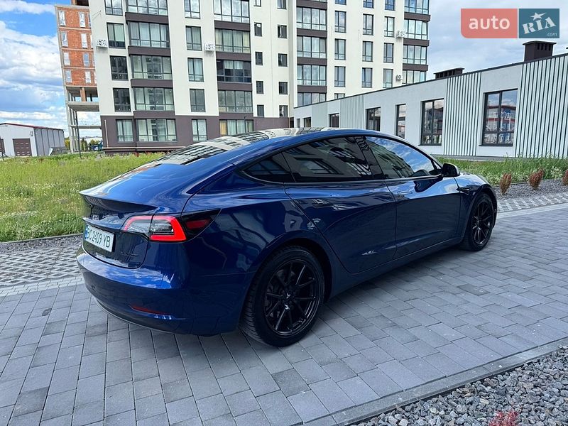 Седан Tesla Model 3 2022 в Львове фото 23 Седан Tesla Model 3 2022 в Львове