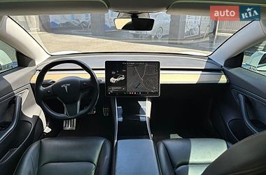 Седан Tesla Model 3 2019 в Києві