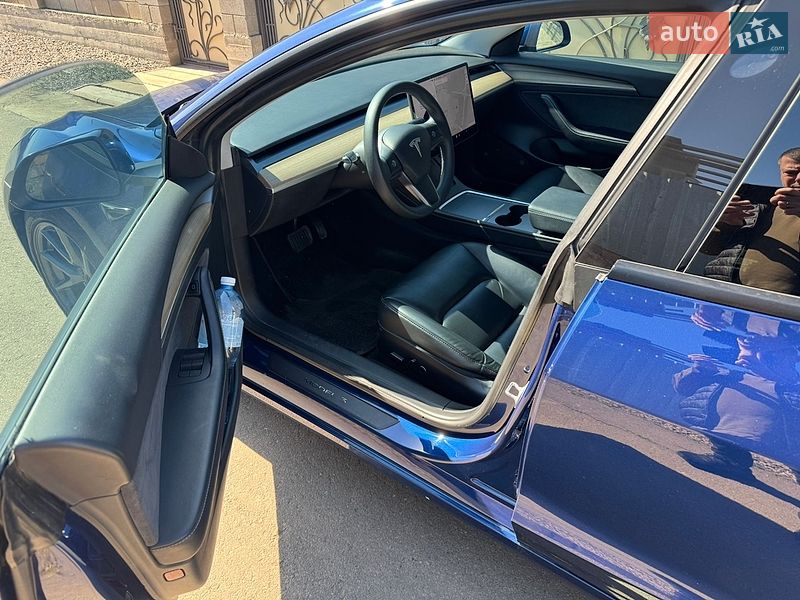 Седан Tesla Model 3 2021 в Одесі