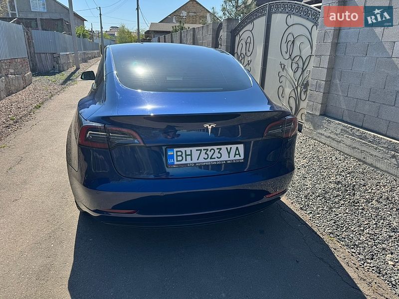Седан Tesla Model 3 2021 в Одесі