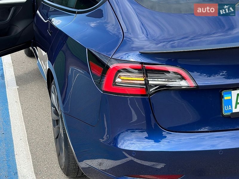 Седан Tesla Model 3 2021 в Киеве фото 22 Седан Tesla Model 3 2021 в Киеве