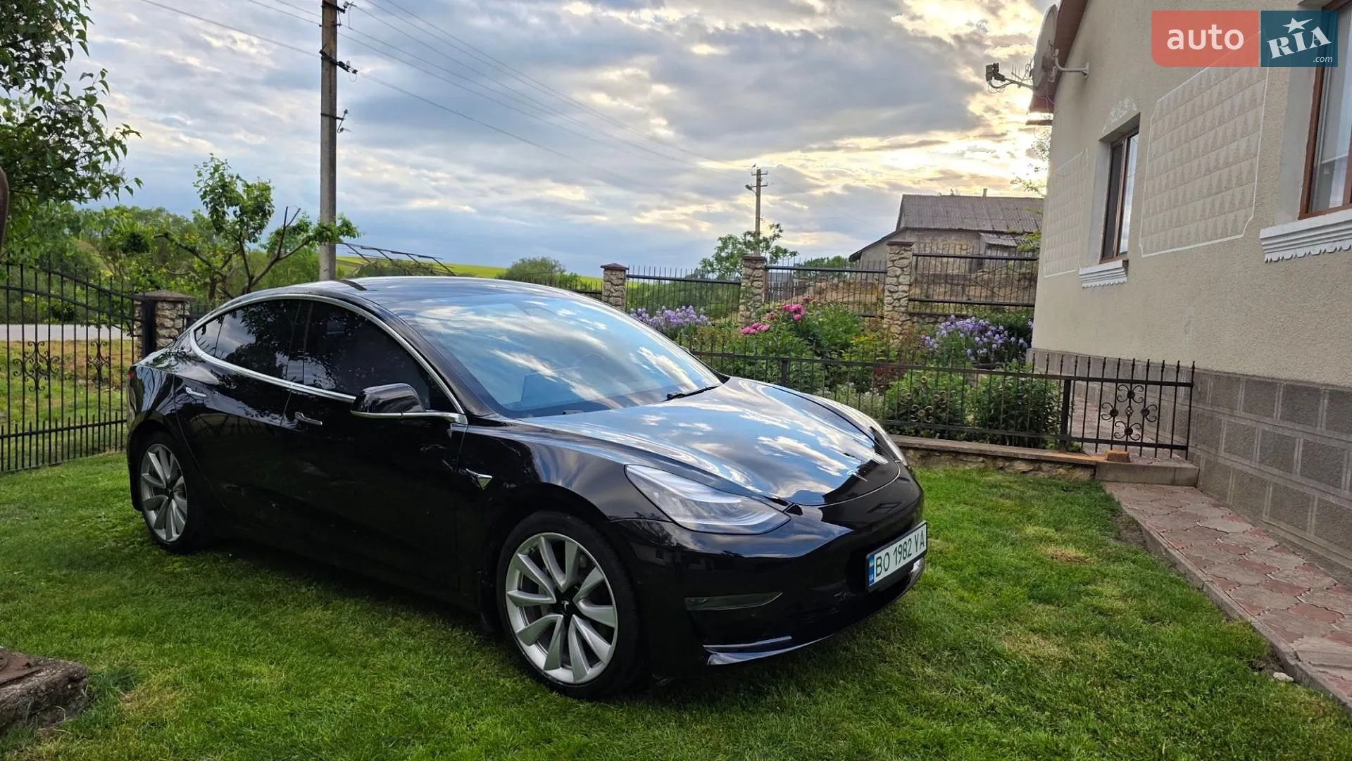 2019 Tesla Model 3 - мініатюра 3