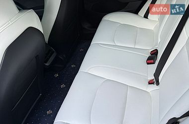 Седан Tesla Model 3 2022 в Львові