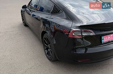Седан Tesla Model 3 2022 в Луцьку
