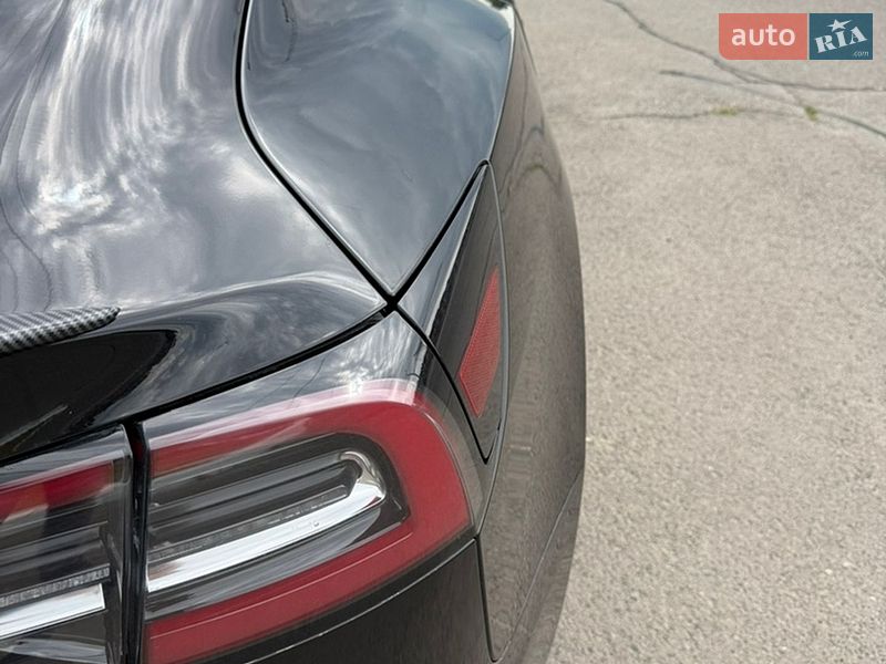 Седан Tesla Model 3 2022 в Луцьку