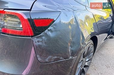 Седан Tesla Model 3 2021 в Києві