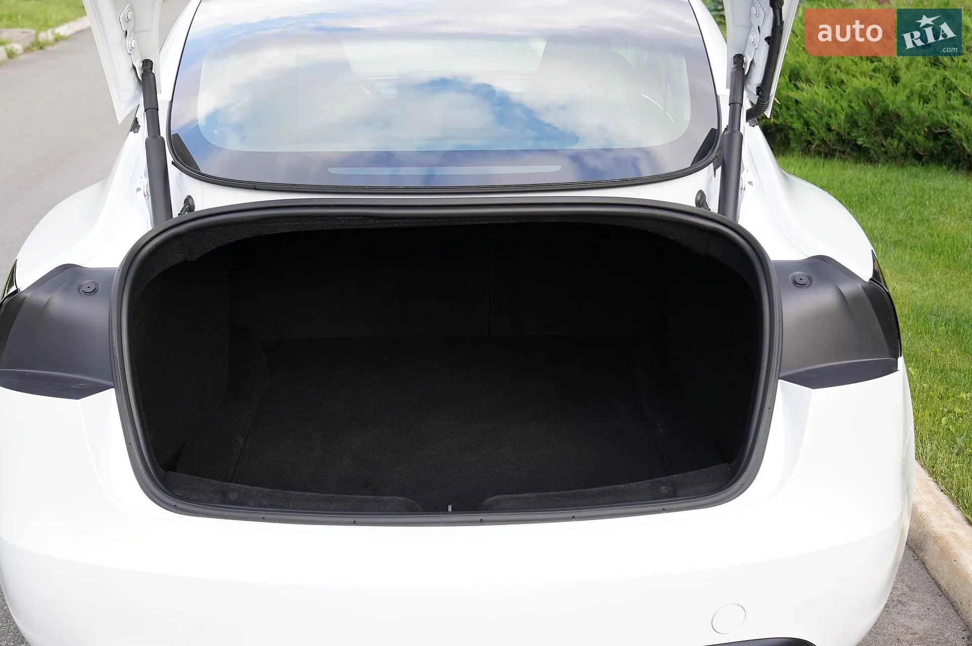 2024 Tesla Model 3 - мініатюра 12