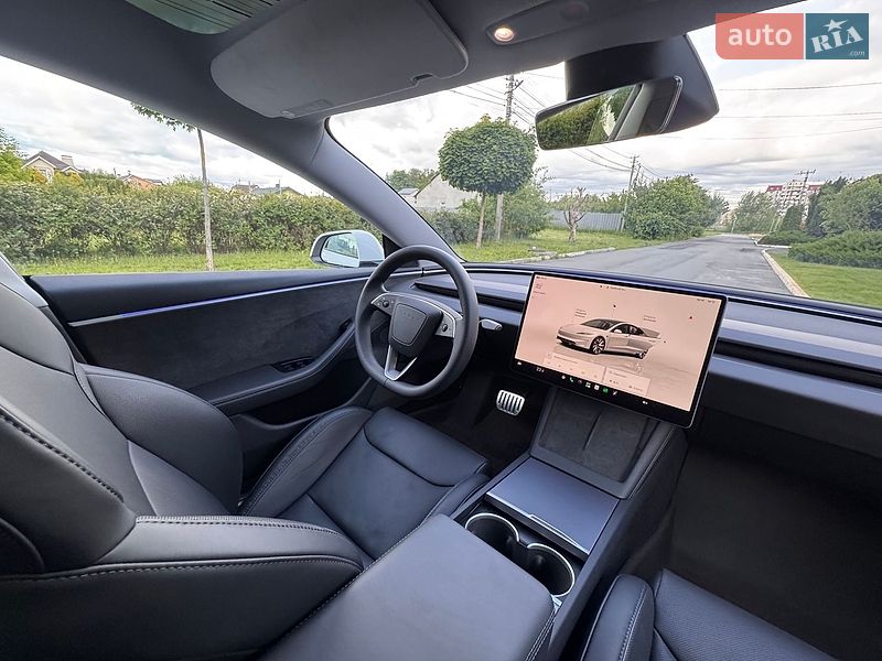 Седан Tesla Model 3 2024 в Києві фото 17 Седан Tesla Model 3 2024 в Києві