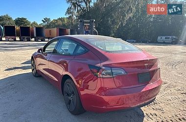 Седан Tesla Model 3 2023 в Черновцах