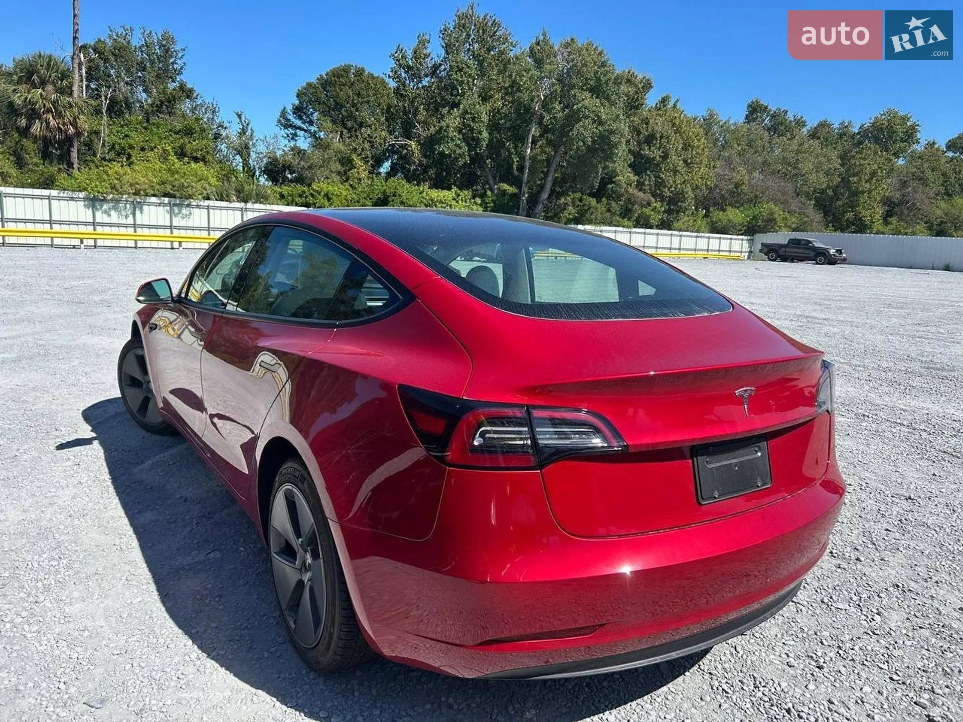 2023 Tesla Model 3 - фото 1