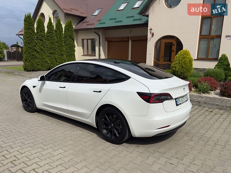 Седан Tesla Model 3 2021 в Хмельницком фото 9 Седан Tesla Model 3 2021 в Хмельницком