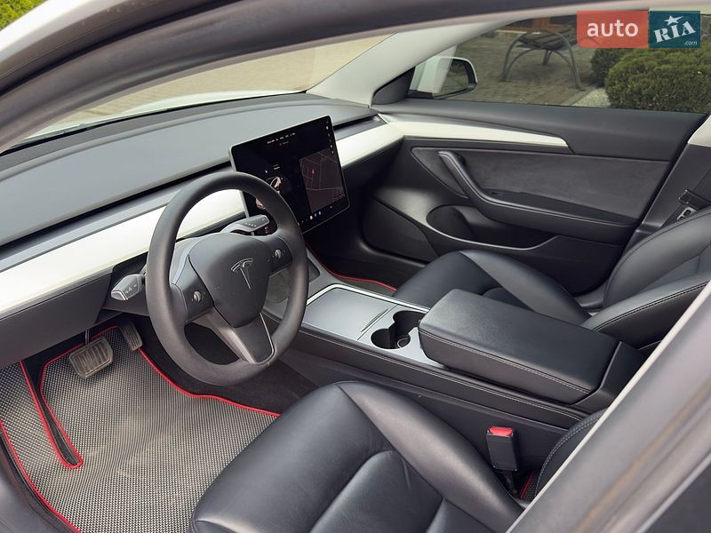 Седан Tesla Model 3 2021 в Хмельницком фото 12 Седан Tesla Model 3 2021 в Хмельницком