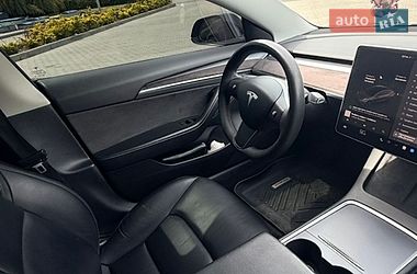Седан Tesla Model 3 2022 в Дніпрі
