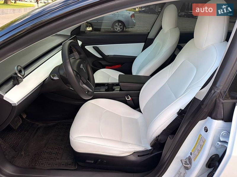 Седан Tesla Model 3 2019 в Харькове