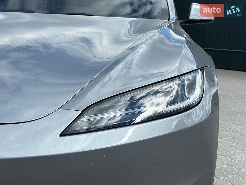 Седан Tesla Model 3 2025 в Львове фото 3 Седан Tesla Model 3 2025 в Львове