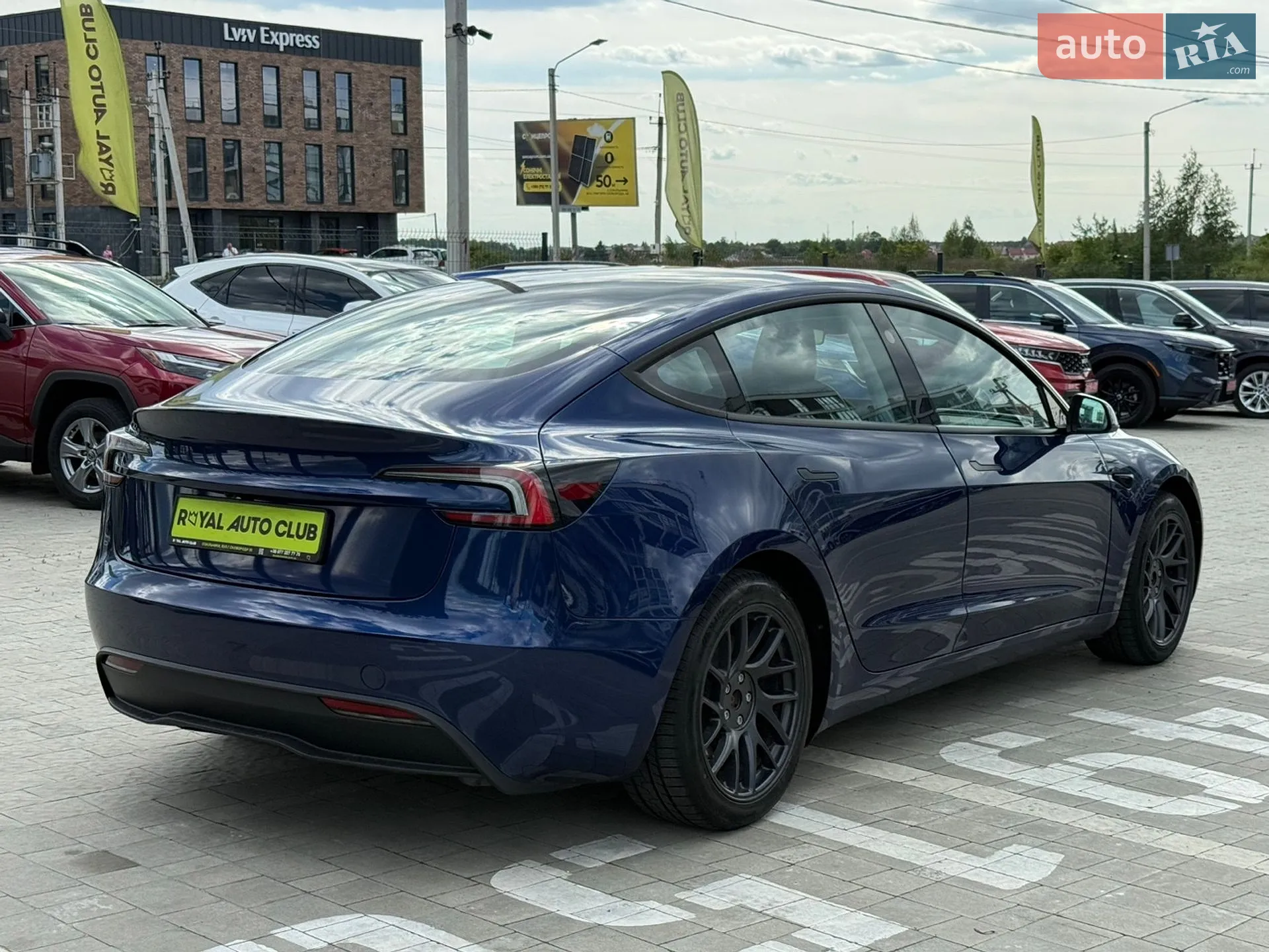 2024 Tesla Model 3 - мініатюра 10